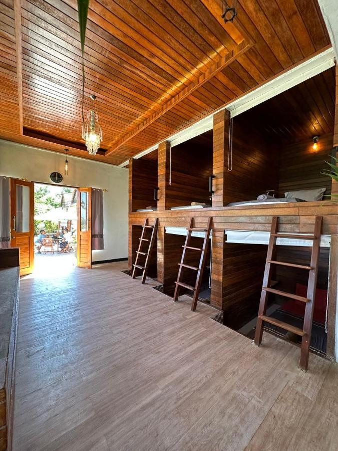 Penida Hills Hostel Batununggul Екстериор снимка